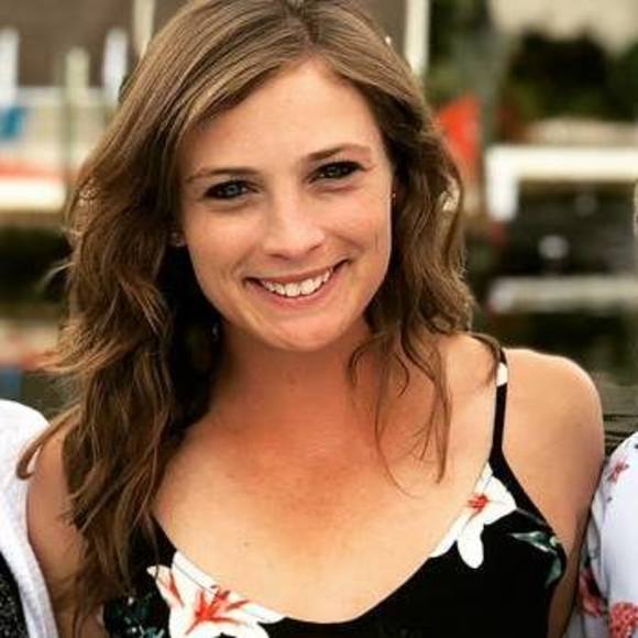 Meet your Posher, Lindsey - Picture 1 of 1